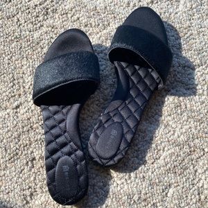 Birdies Sparrow in black calf skin